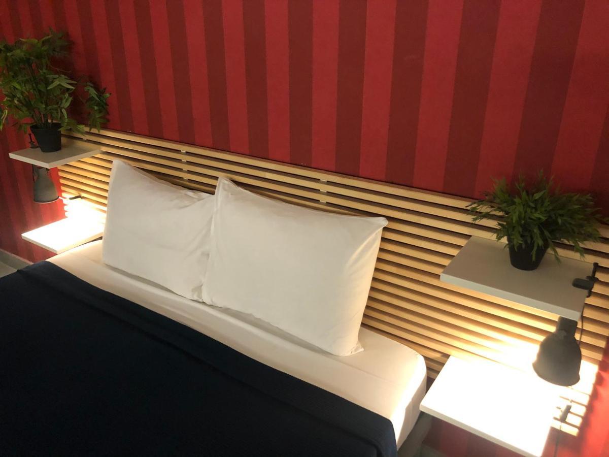 Smln Rooms & Suites Napoli Bagian luar foto